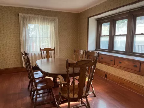 1208 Burr, Jackson, MI 49201 photo 8