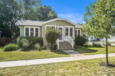 109 N Staffon, Ludington, MI 49431