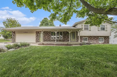 1991 Pine Grv, Jenison, MI 49428