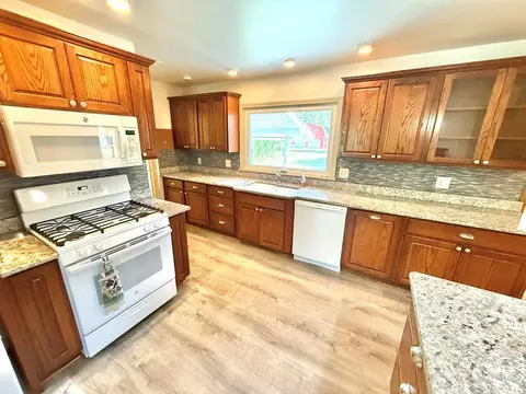 Kitchen - 10844 Judd, Willis, MI 48191 photo 3 of 4