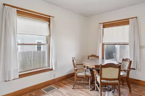 Dining - 1203 W Michigan, Jackson, MI 49202 photo 1 of 1