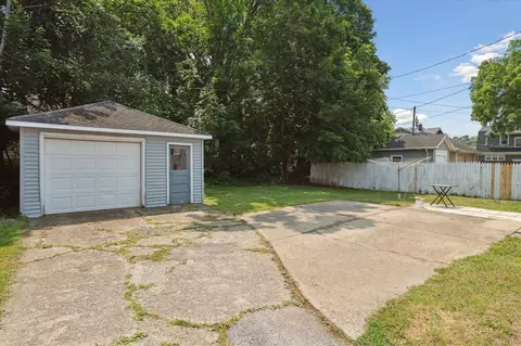 Exterior - 1203 W Michigan, Jackson, MI 49202 photo 2 of 2