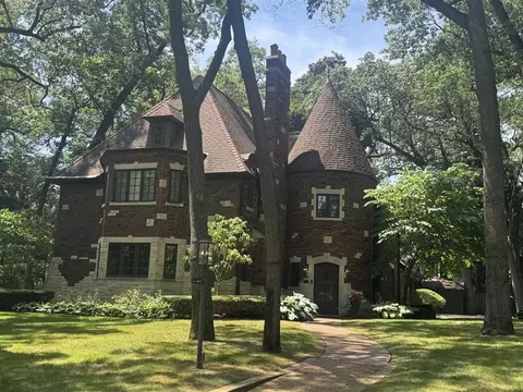 935 Cambridge, Grand Rapids, MI 49506