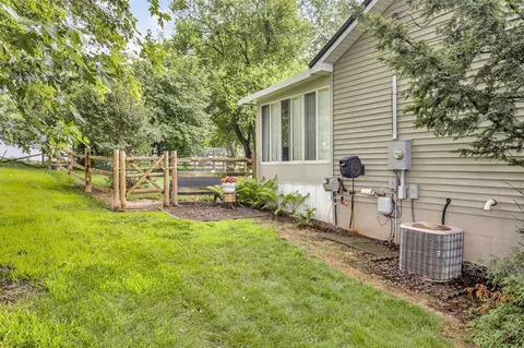 Exterior - 11745 N Waldron, Jerome, MI 49249 photo 6 of 11