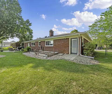700 Devonshire, Fowlerville, MI 48836 photo 35