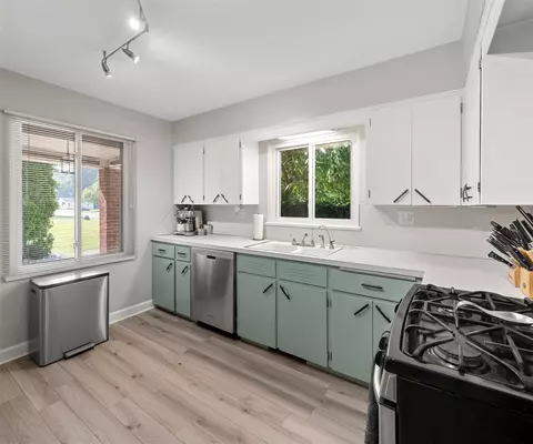 700 Devonshire, Fowlerville, MI 48836 photo 12