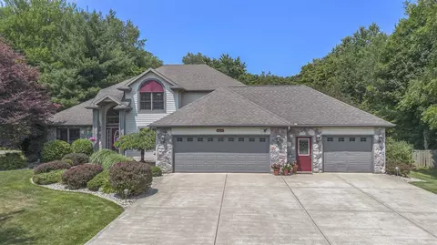 407 E Marquette Woods, Saint Joseph, MI 49085