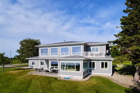 1019 Sweetnam, Manistee, MI 49660