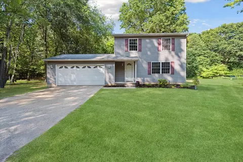 2845 Fairway, Dorr, MI 49323