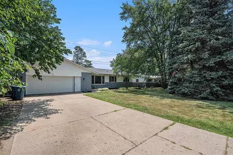 1432 Mapleview, Grand Rapids, MI 49508
