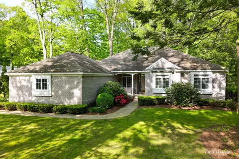 209 Foxdown, Holland, MI 49424