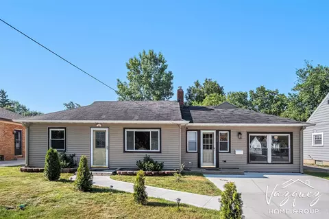 1854 Oakgrove, Grand Rapids, MI 49504