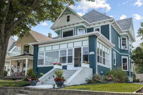 1123 Lake, Saint Joseph, MI 49085
