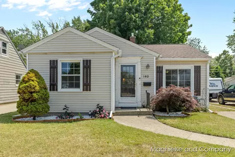 140 W 28th, Holland, MI 49423