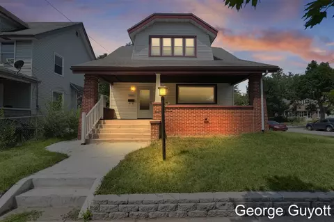901 Neland, Grand Rapids, MI 49507