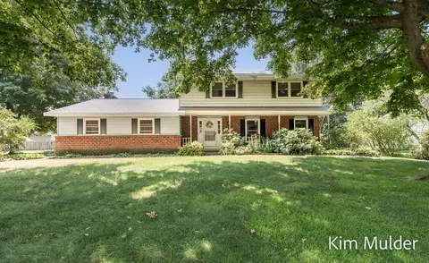 3378 Keswick, Belmont, MI 49306