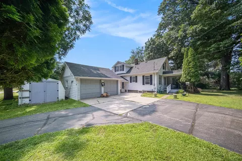2801 Horton, Jackson, MI 49203 photo 2