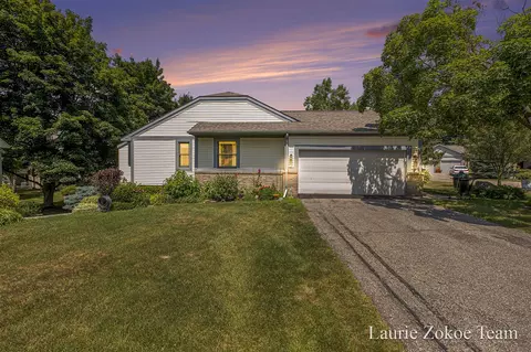 40 Skyline #163, Grand Rapids, MI 49504
