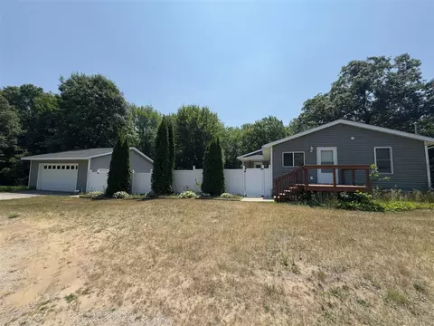 3855 E Sternberg, Fruitport, MI 49415
