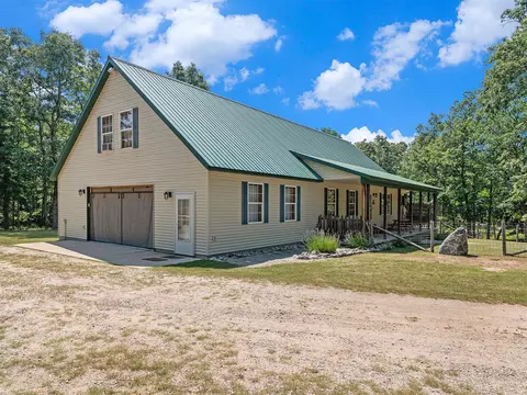 2122 Skocelas, Manistee, MI 49660