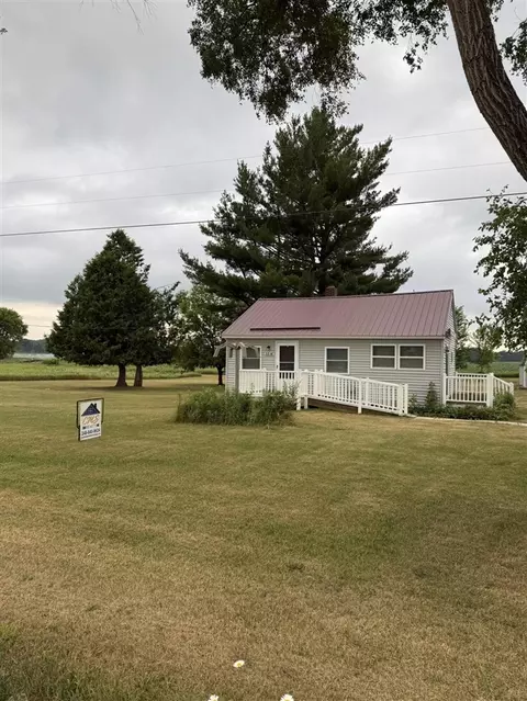 5516 Hoover, Barryton, MI 49305