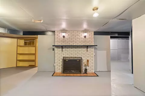 Living - 505 Jacqueline, Jackson, MI 49202 photo 7 of 8