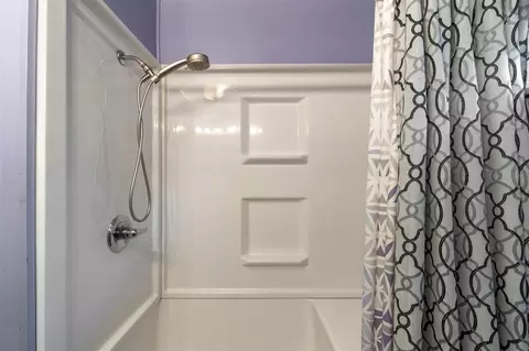 Bath - 505 Jacqueline, Jackson, MI 49202 photo 3 of 3