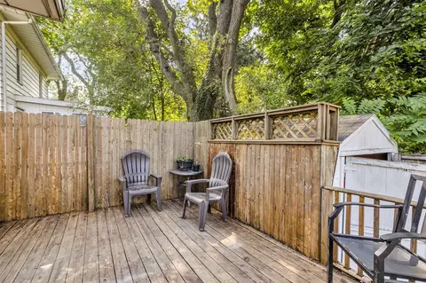 Exterior - 909 Hallett, Jackson, MI 49202 photo 5 of 7