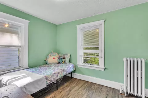 Bedroom - 909 Hallett, Jackson, MI 49202 photo 5 of 7