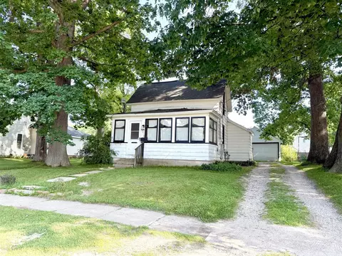 1018 Kenwood, Belding, MI 48809