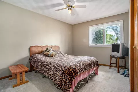 Bedroom - 17997 H, Marshall, MI 49068 photo 1 of 6