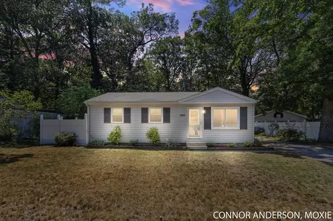 1828 Dykhouse, Grand Haven, MI 49417