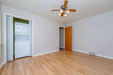 Bedroom - 811 Thomas, Plainwell, MI 49080 photo 3 of 8