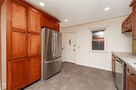 Kitchen - 811 Thomas, Plainwell, MI 49080 photo 4 of 4