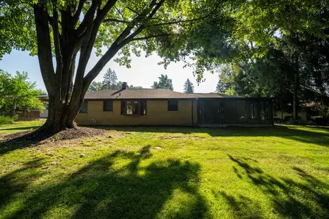 Exterior - 811 Thomas, Plainwell, MI 49080 photo 9 of 9