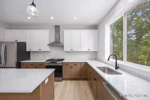 Kitchen - 1418 Kimber, Lowell, MI 49331 photo 2 of 3