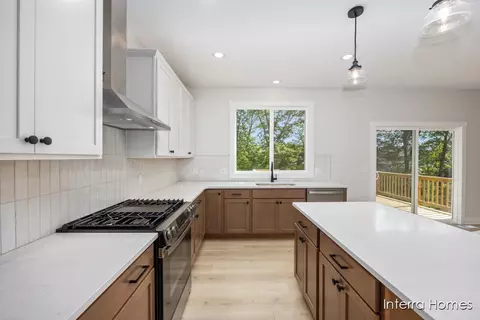 Kitchen - 1418 Kimber, Lowell, MI 49331 photo 1 of 3