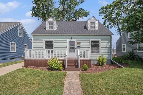 719 Botham, Saint Joseph, MI 49085
