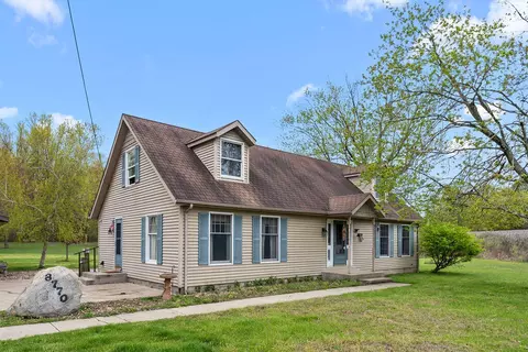 8770 W East, Lakeside, MI 49128