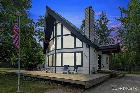 1407 Sunnyside, Cadillac, MI 49601