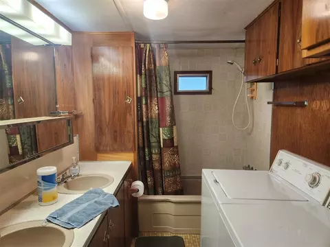 Bath - 3696 W 16th, Baldwin, MI 49304 photo 1 of 2