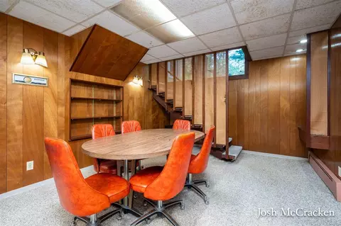 934 Park, Belding, MI 48809 photo 25