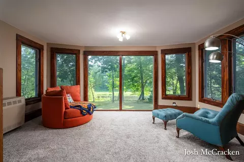 934 Park, Belding, MI 48809 photo 9