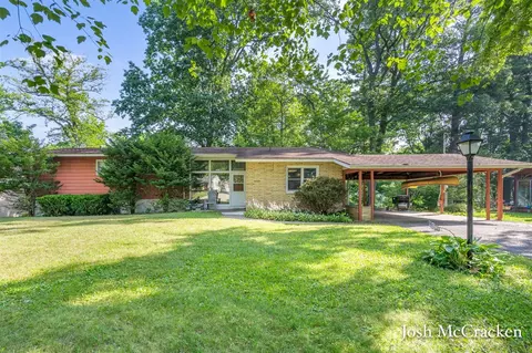 934 Park, Belding, MI 48809