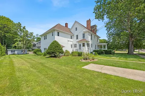 Exterior - 223 S Pearl, Belding, MI 48809 photo 5 of 7