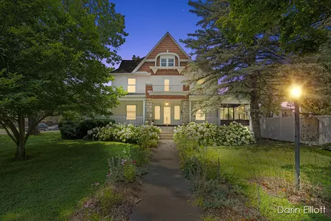 223 S Pearl, Belding, MI 48809