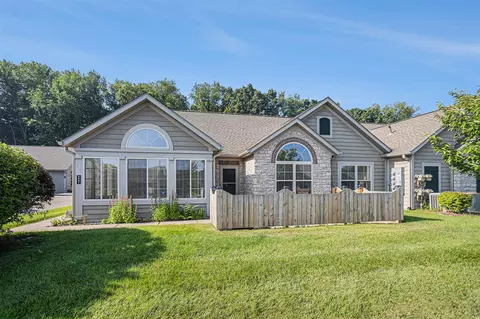 2647 Bluestone, Kalamazoo, MI 49009