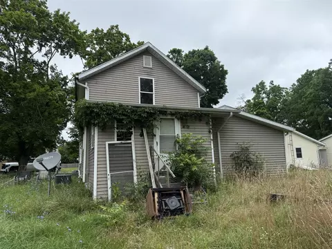 862 E Grn, Marshall, MI 49068 photo 5
