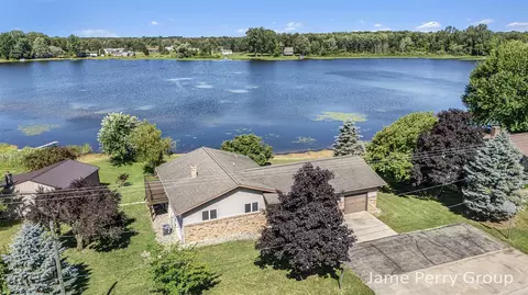 416 S Main, Sheridan, MI 48884