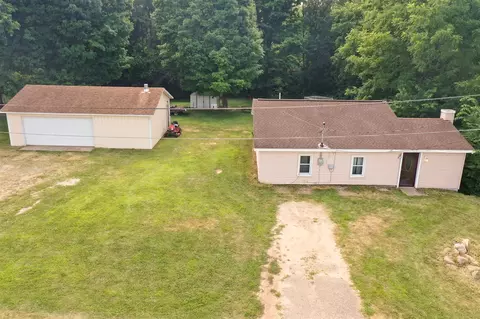 Exterior - 51920 Lawrence, Marcellus, MI 49067 photo 5 of 6